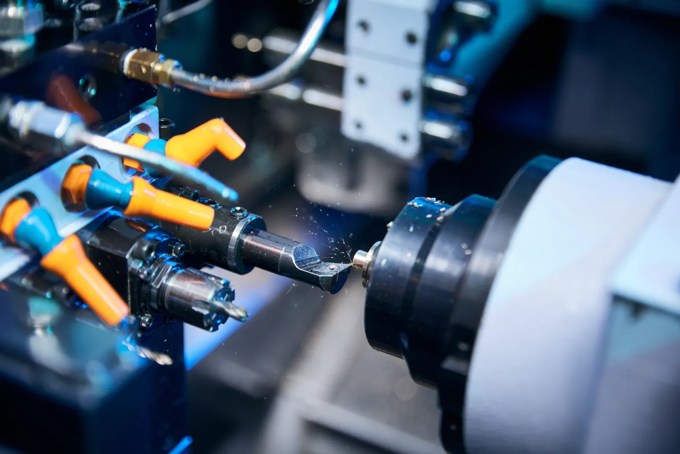 鎧越精密工廠設備